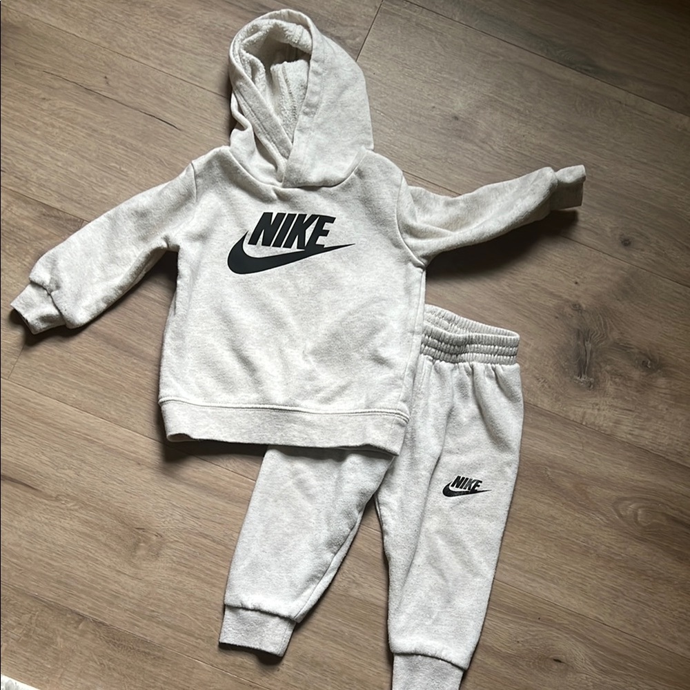 Nike Toddler Kids Matching Set / Hoodie and Joggers Set / Nike sweat set
